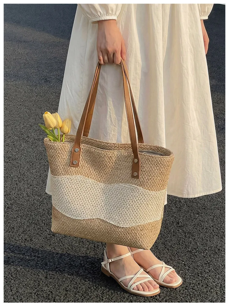 Women’s Square Straw Bag with Braid Design Featuring Single Shoulder Strap, Perfect for Spring & Summer