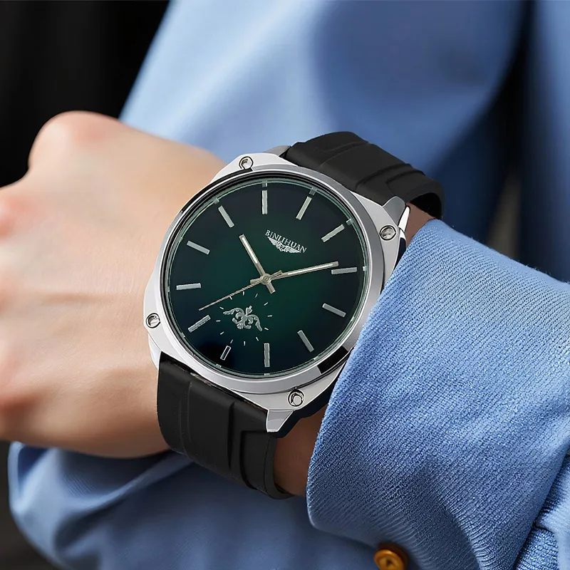 Men's Quartz Watch with Silica Gel Strap and Pin Buckle Featuring Quartz Glass Mirror