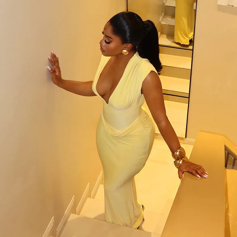Solid Color Sleeveless V Neck Bodycon Dress in Polyester for Business and Streetwear