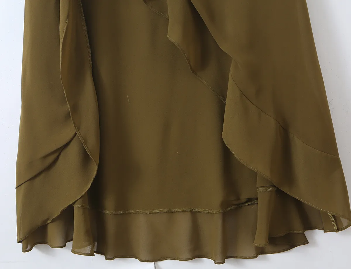 Sleeveless Halter Neck Party Dress with Embroidery in Polyester Fabric for Banquet and Streetwear
