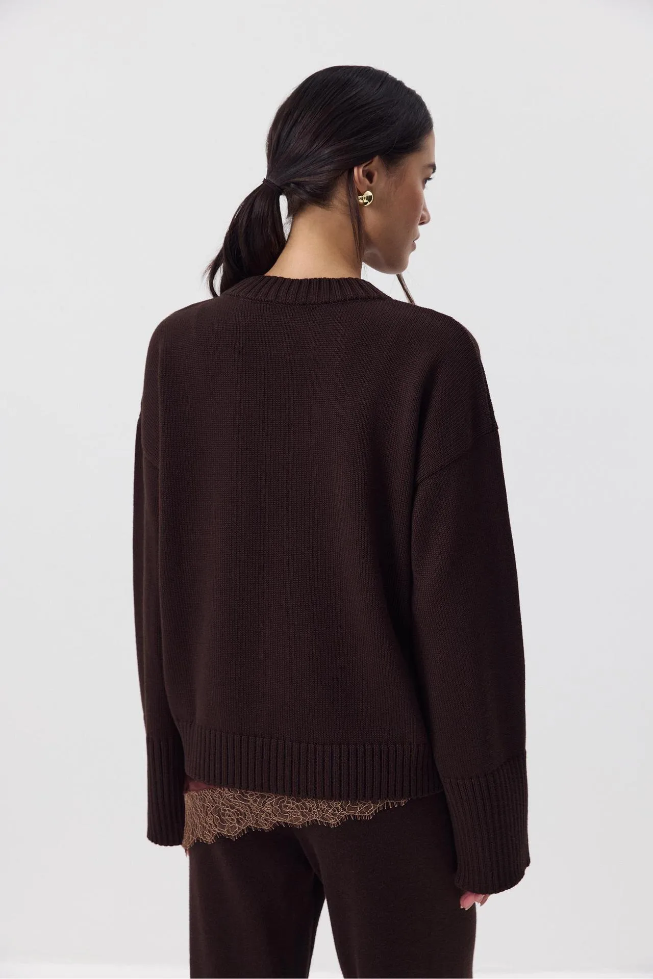 Solid Color Casual Long Sleeve Sweater in Cotton with Knitted Craft and Pullover Design