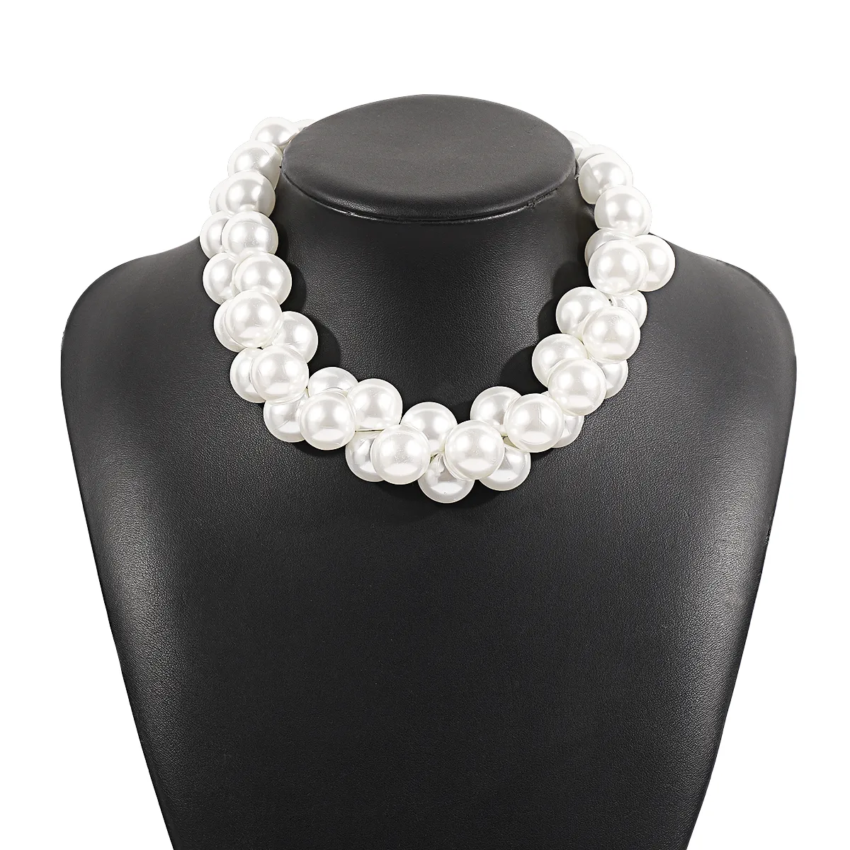 Exaggerated Geometric Necklace for Women Featuring Imitation Pearl, Perfect for Wedding, 1 Piece