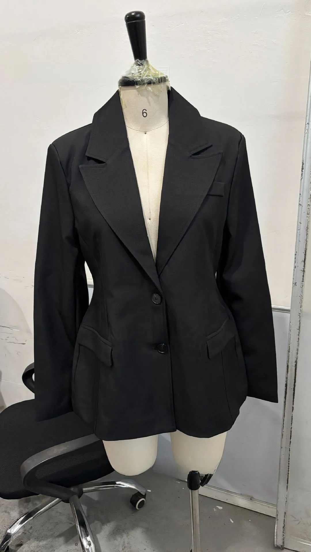 Solid Color Polyester Commute Blazer for Women in Plus Size Featuring Splicing Craft and Single Breasted Design
