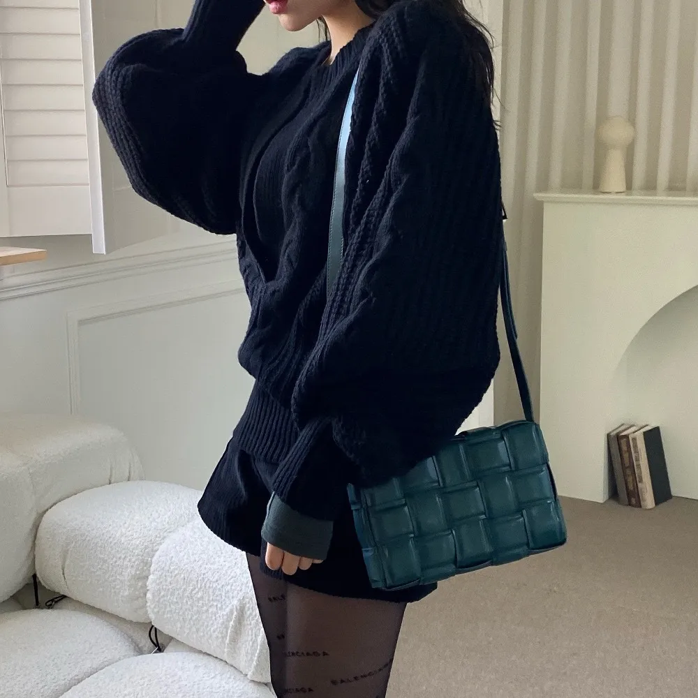 Loose Solid Color Long Sleeve Puff Sleeve Round Neck Pullover Sweater for Women