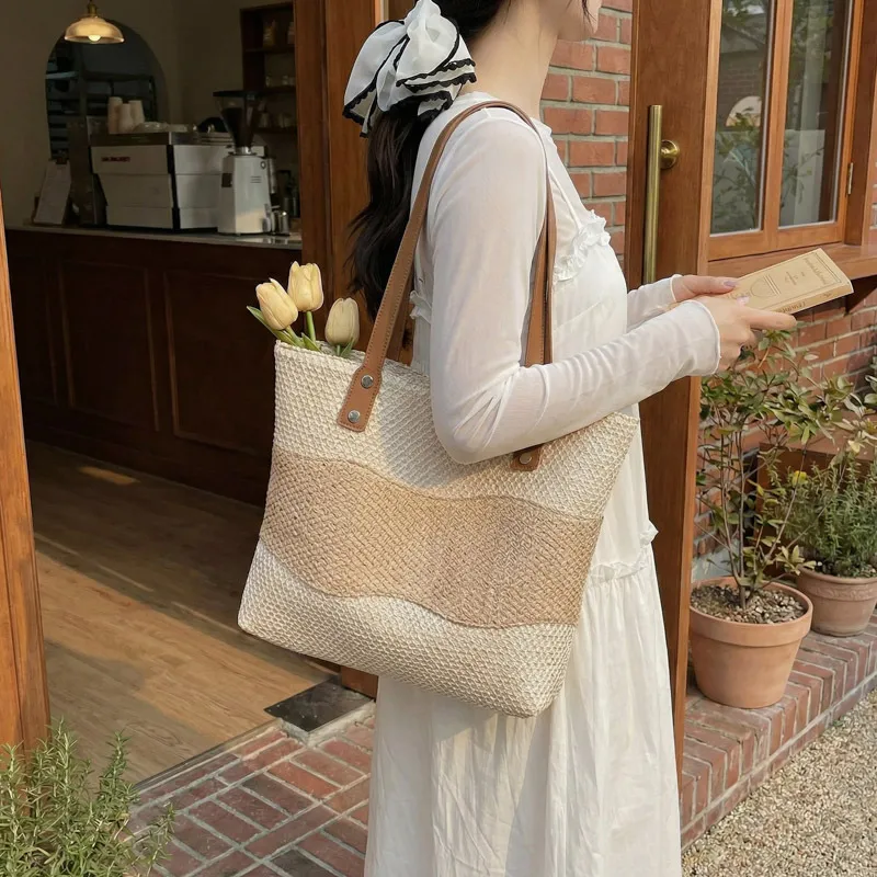 Women’s Square Straw Bag with Braid Design Featuring Single Shoulder Strap, Perfect for Spring & Summer