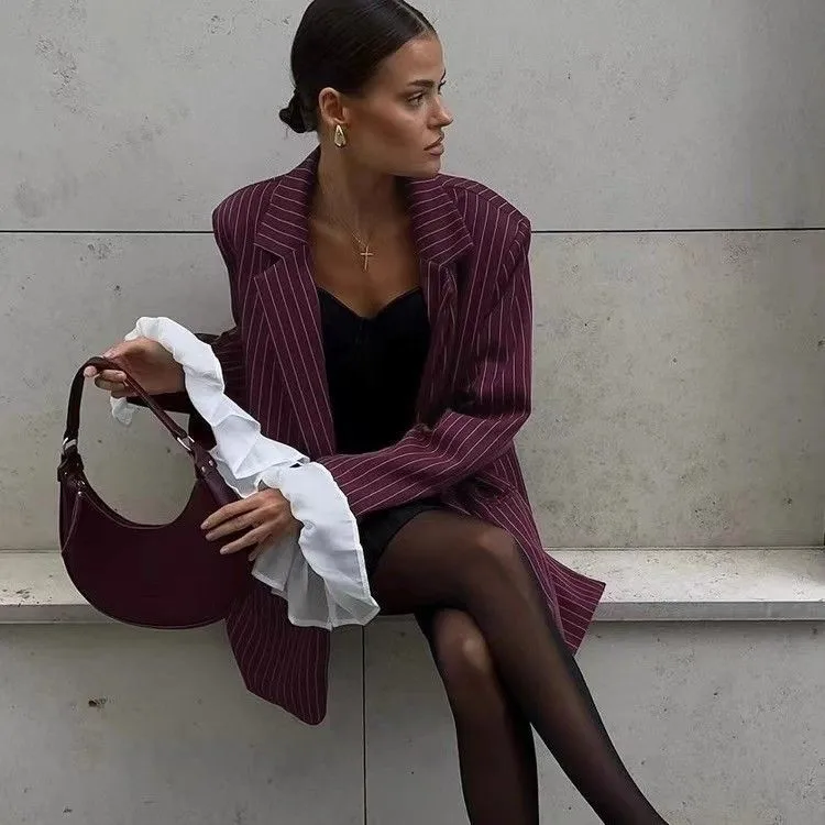 Casual Long Sleeve Polyester Blazer Featuring Stripe Printing with Single Breasted Closure