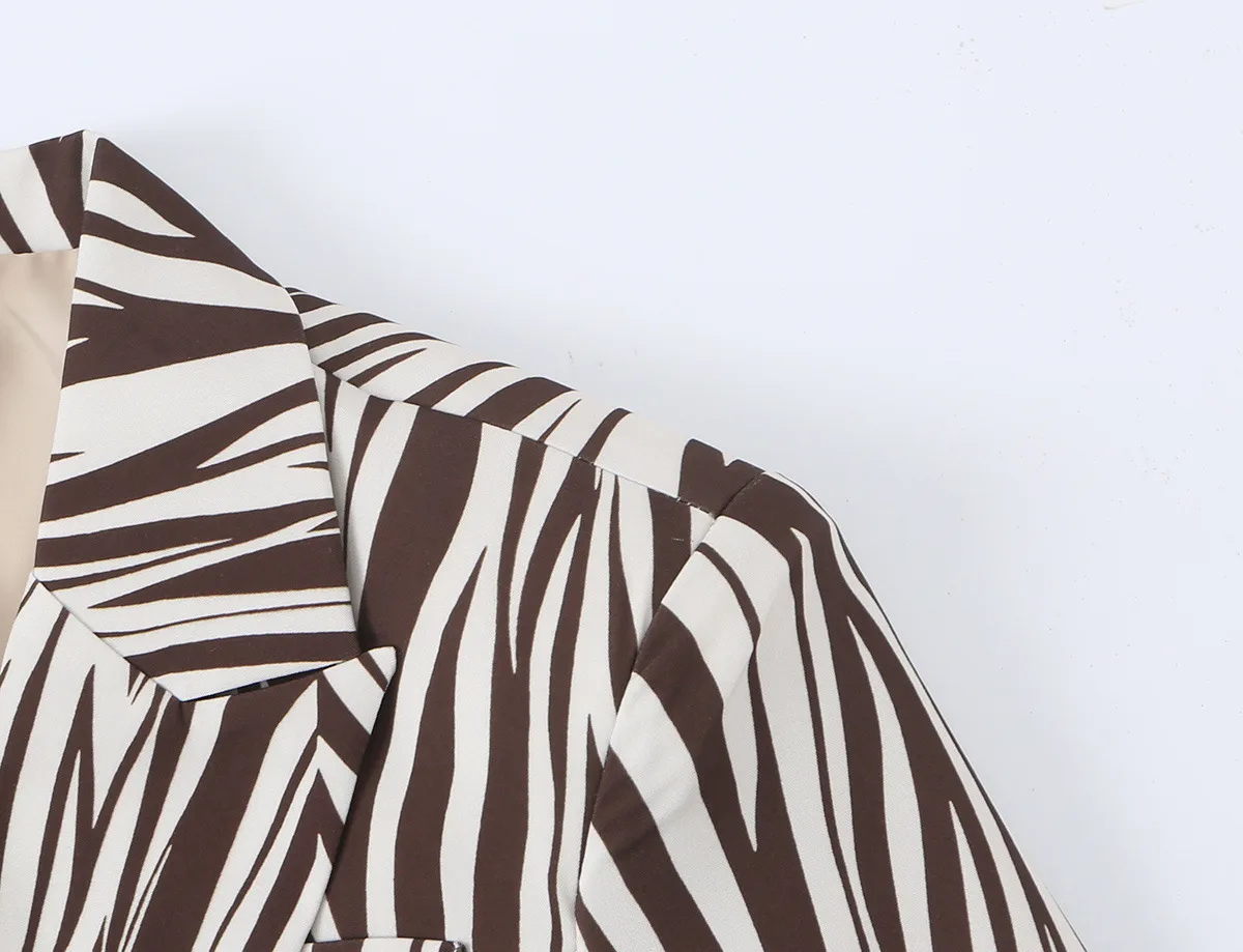 Zebra Long Sleeve Polyester Blazer with Patchwork Craft, Single Breasted Design and Lapel Collar