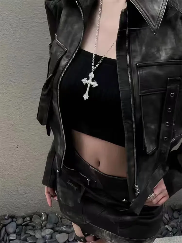 Unisex Cross Necklace Featuring Alloy Pendant in Vintage Style, Perfect for Everyday Wear