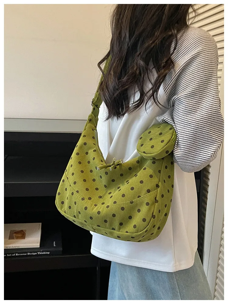 Square Women Underarm Bag with Sewing Thread Detail, Single Shoulder Strap, for Spring and Summer