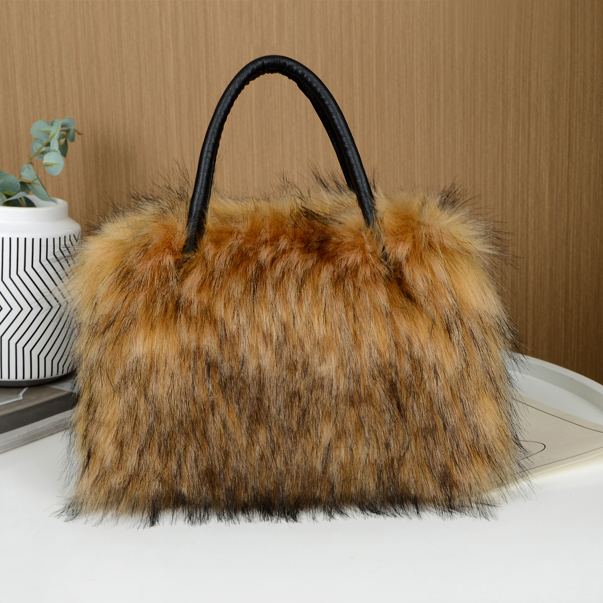 Square Zipper Tote Bag