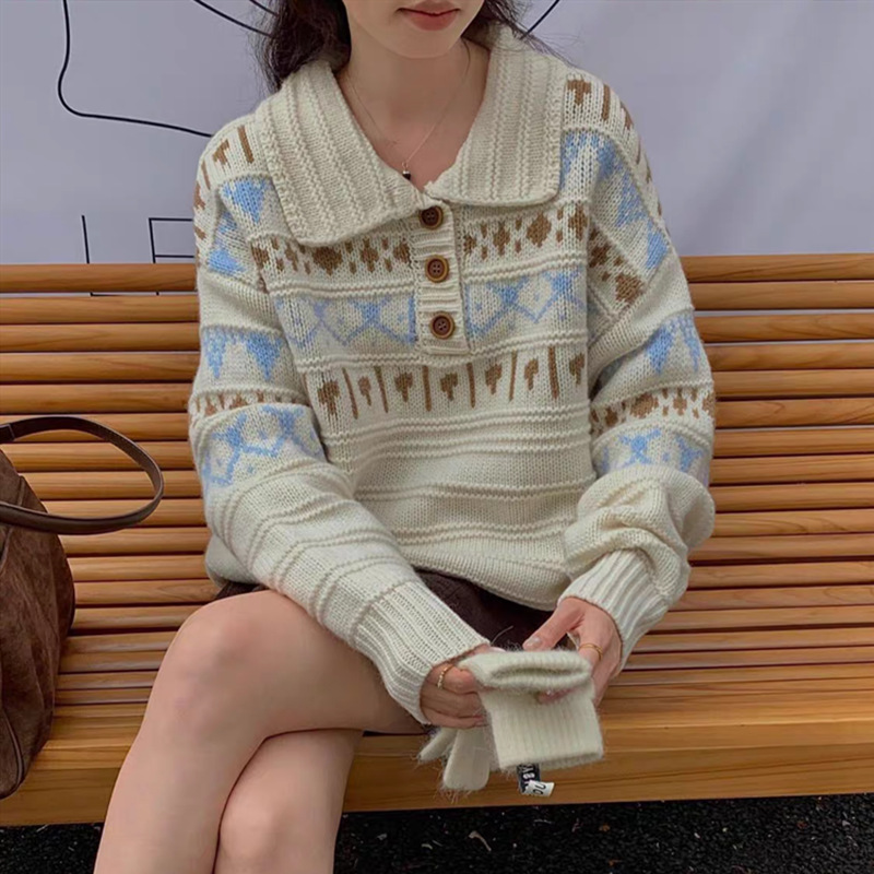 New Style Women's Knitted Sweater