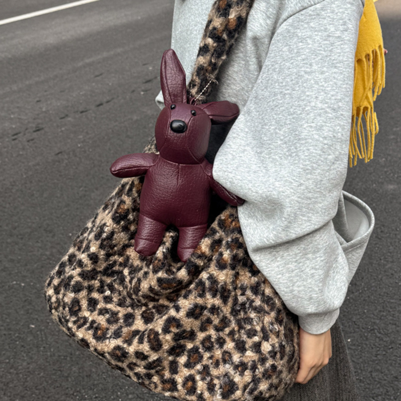 Casava Women's Tote Bag