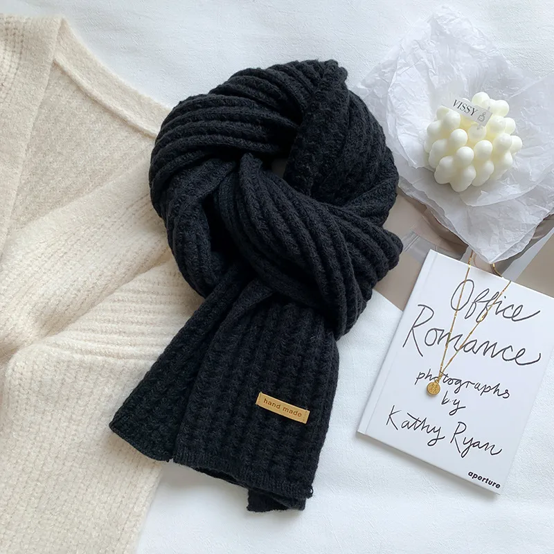 Casava Solid Color Knit Scarf