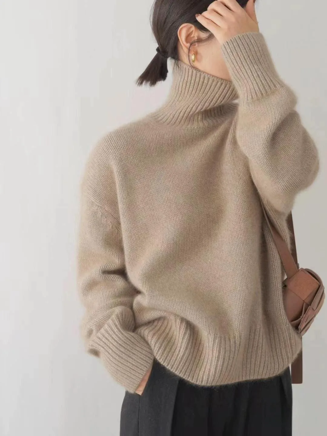 Loose Turtleneck Long Sleeve Solid Color Acrylic Sweater for Women
