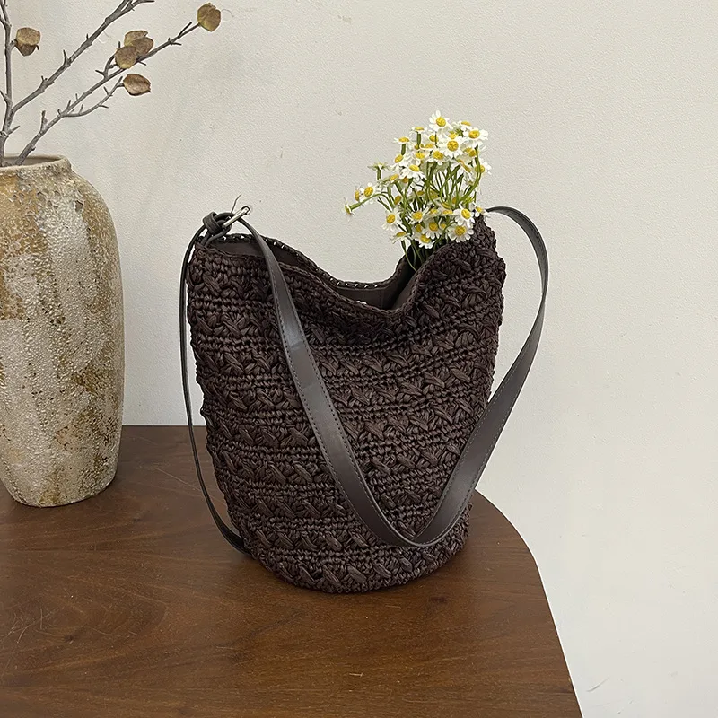 Women’s Square Straw Bag with Braid Design, Single Shoulder Strap, Perfect for Summer