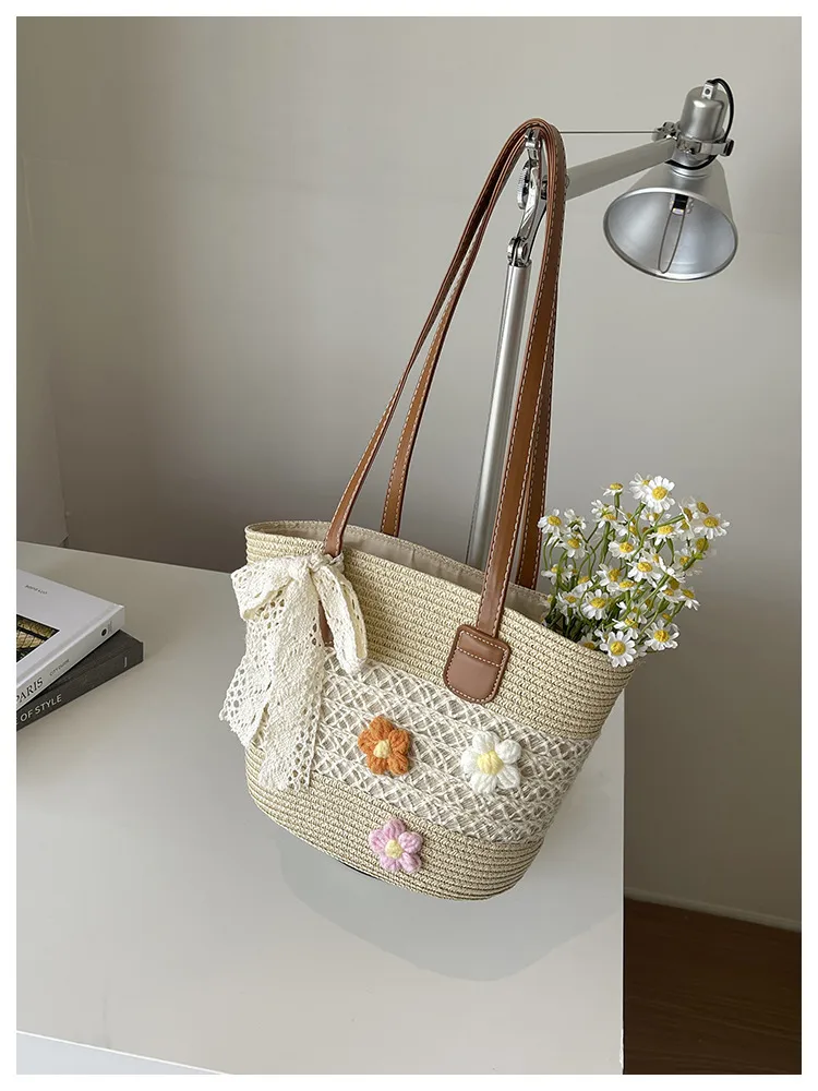 Women’s Square Straw Bag with Braid Design, Single Shoulder Strap, Perfect for Summer
