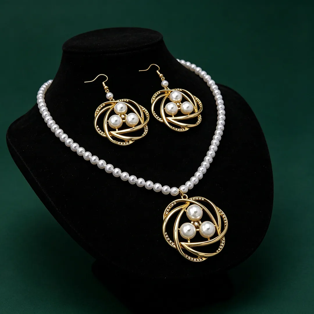 Elegant Rose Jewelry Set for Women in Gold, Made of Zinc Alloy, 2 Pieces Set