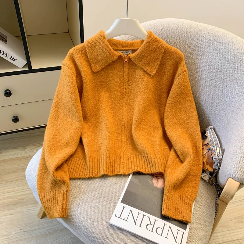 Casual Sweater in Viscose Fiber Featuring Chain Craftsmanship