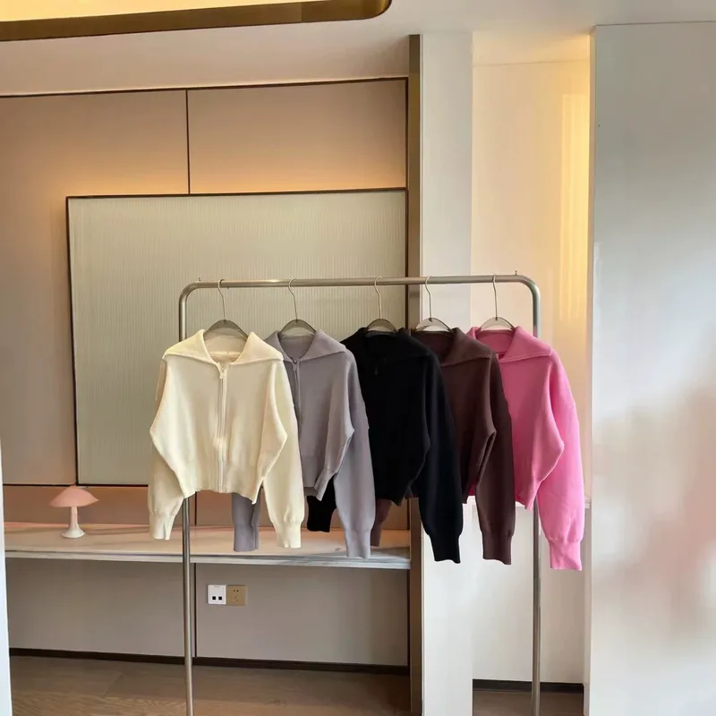 Casual Long Sleeve Polyester Knit Top for Women Featuring Zipper Closure