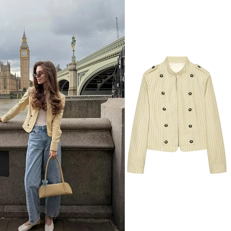 Casual Solid Color Double Breasted Blazer for Women in Polyester Fabric Featuring Button Craftsmanship