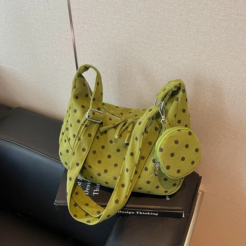 Square Women Underarm Bag with Sewing Thread Detail, Single Shoulder Strap, for Spring and Summer