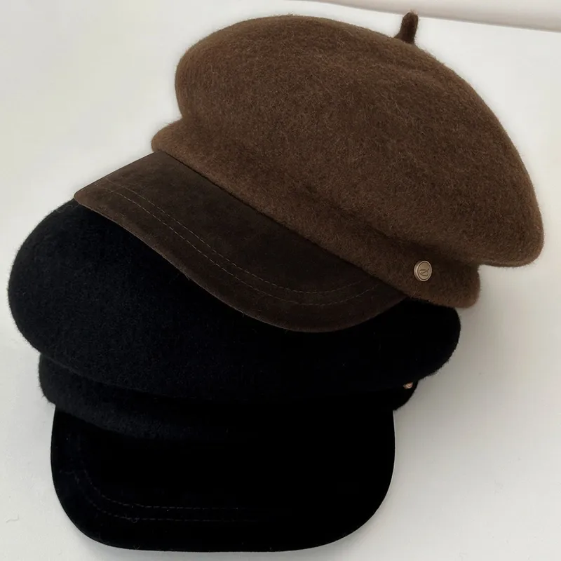 Solid Color Warm Newsboy Cap for Adults with Curved Brim in Simple Style, Made of Wool