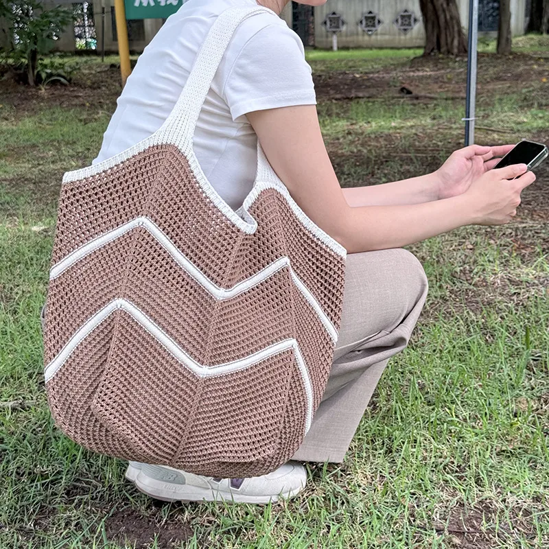 Women’s Splicing Shell Pattern Knit Tote Bag with Braid Design and Single Shoulder Strap